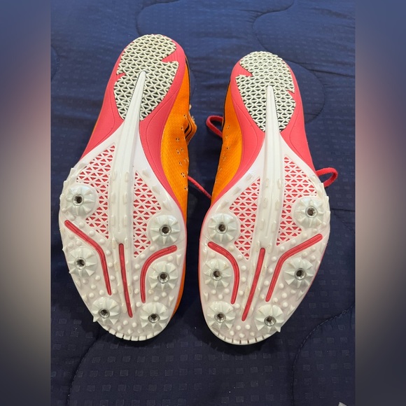 Gently Used Womens Track Running Shoes with Spikes Siz 9.5 Saucony Endorphin MD3 - Picture 9 of 10